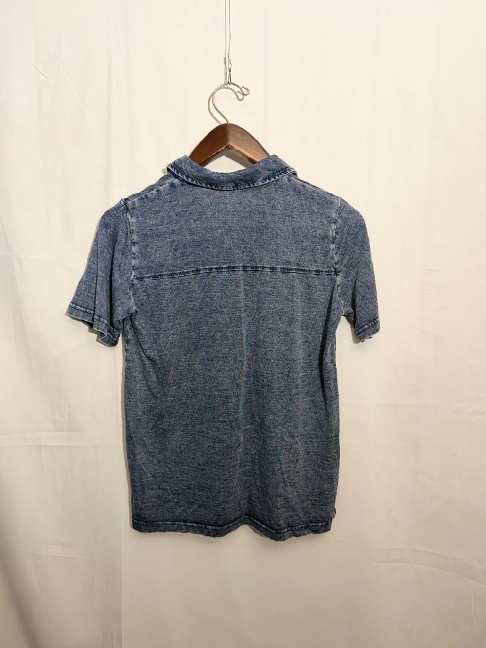 Jane + Delancey Acid Wash Tencel Short Sleeve Button Front Shirt S - Picture 2 of 6